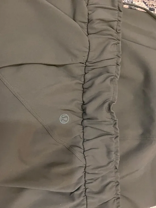 lululemon stretch HR joggers (full length) - Picture 4 of 6